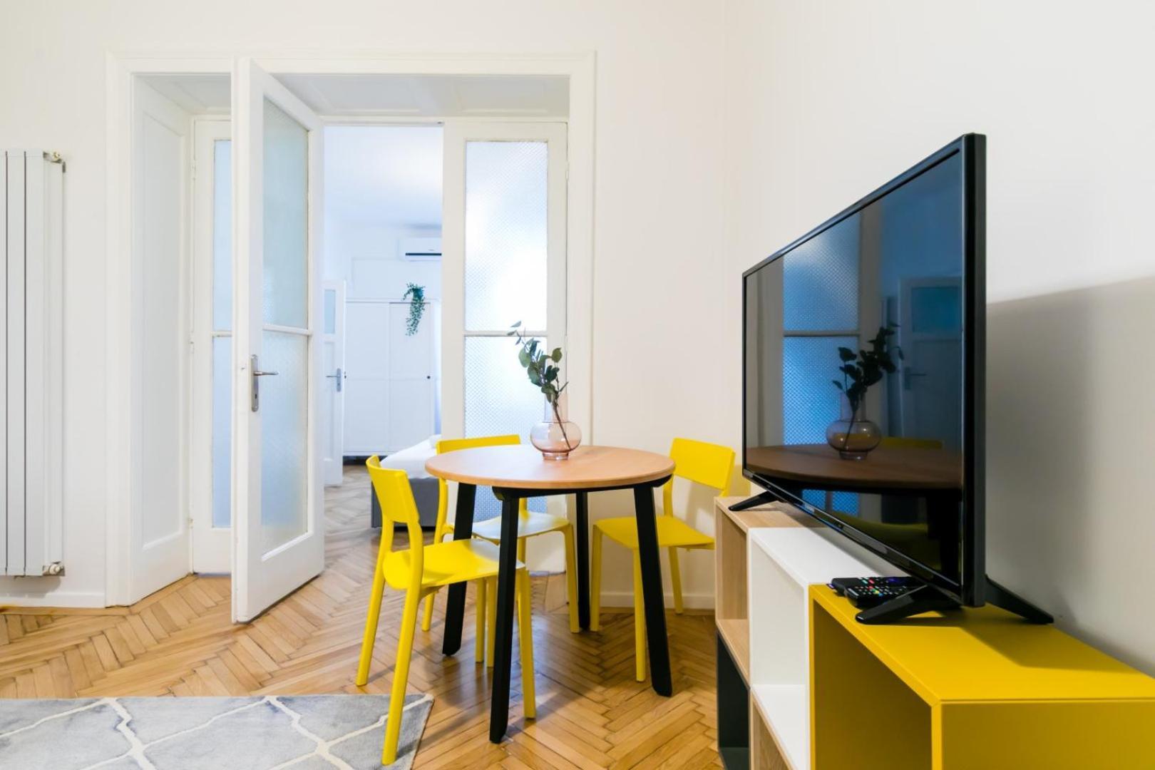 Heart Of The City - Cozy Apartments In Prime Location ブカレスト 部屋 写真
