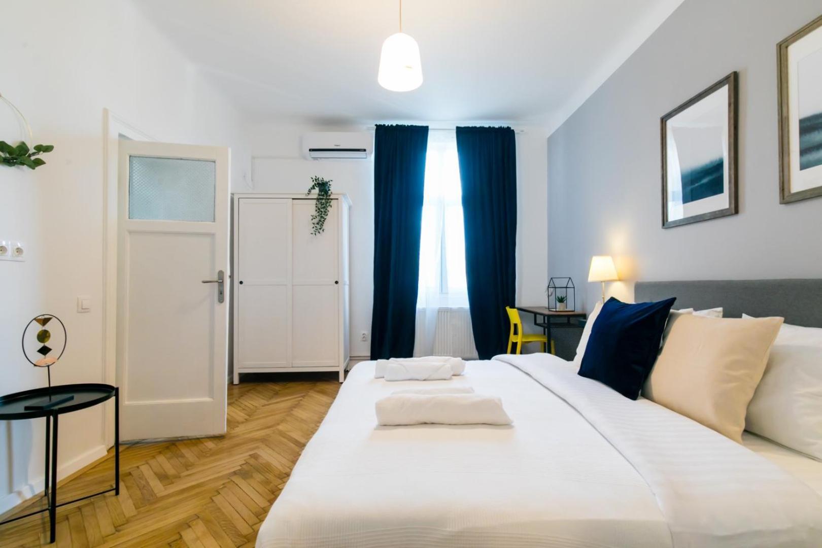 Heart Of The City - Cozy Apartments In Prime Location ブカレスト 部屋 写真