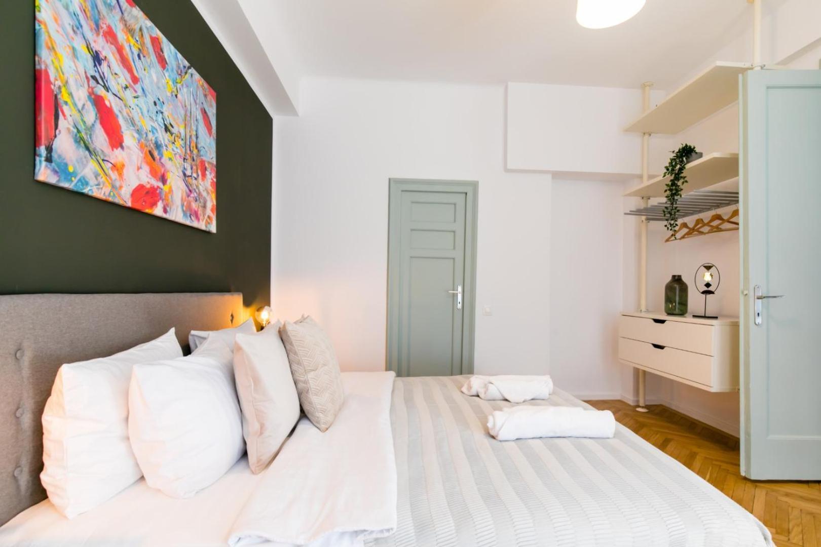 Heart Of The City - Cozy Apartments In Prime Location ブカレスト 部屋 写真