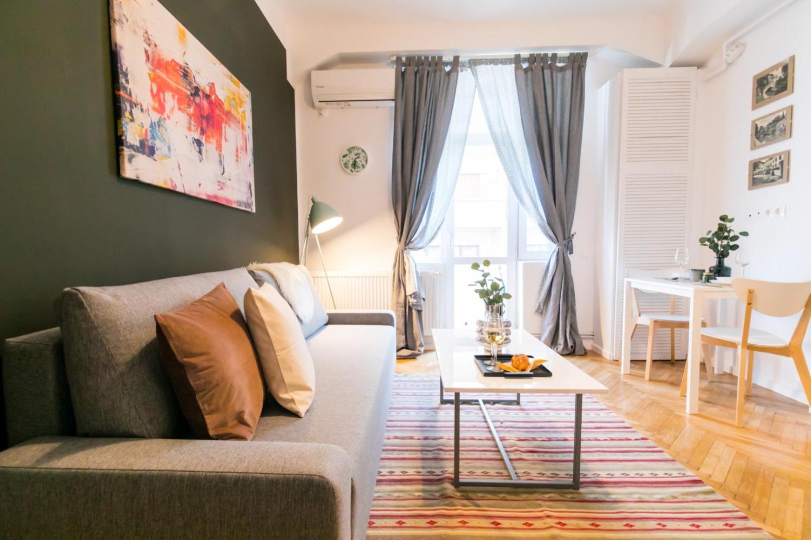 Heart Of The City - Cozy Apartments In Prime Location ブカレスト エクステリア 写真