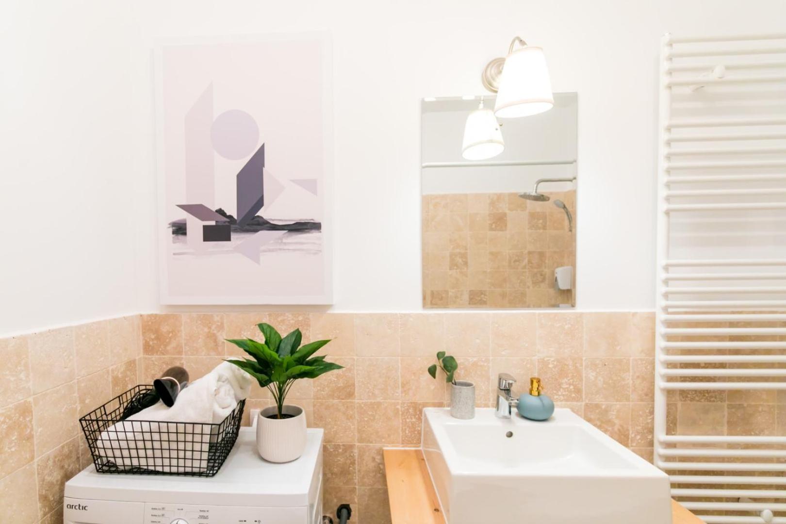 Heart Of The City - Cozy Apartments In Prime Location ブカレスト 部屋 写真